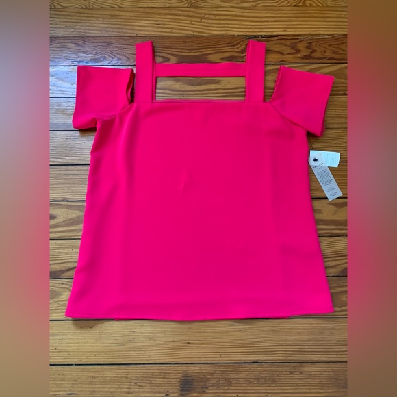 Cooper & Ella Hot Pink Cut Out Square Neck Top Size Small - Picture 3 of 9